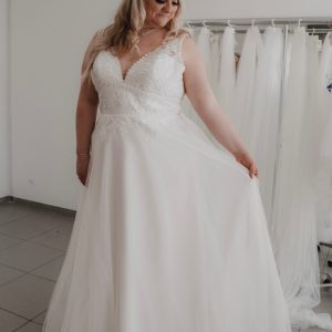 Curvy Brautkleid
